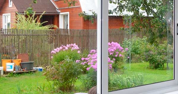Раздвижные окна для дачи