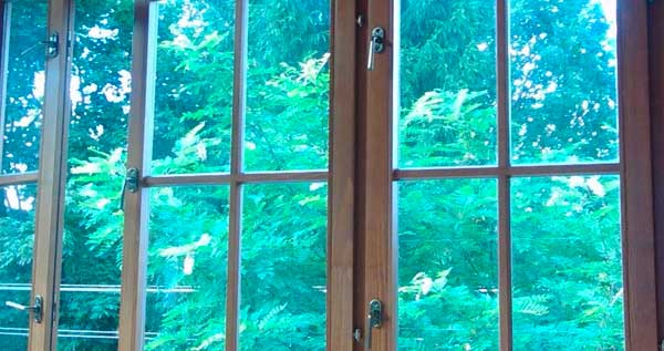 Деревянные окна в частный дом