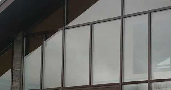 Алюминиевые окна для коттеджа