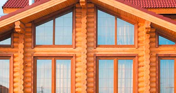 Деревянные окна в коттедж